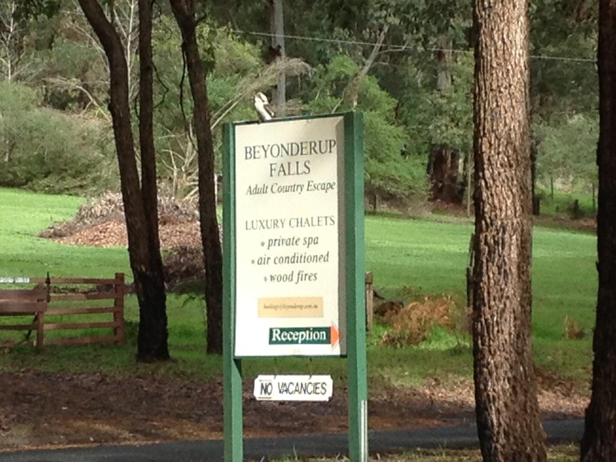 Beyonderup Falls Adult Retreat Villa Nannup Room photo